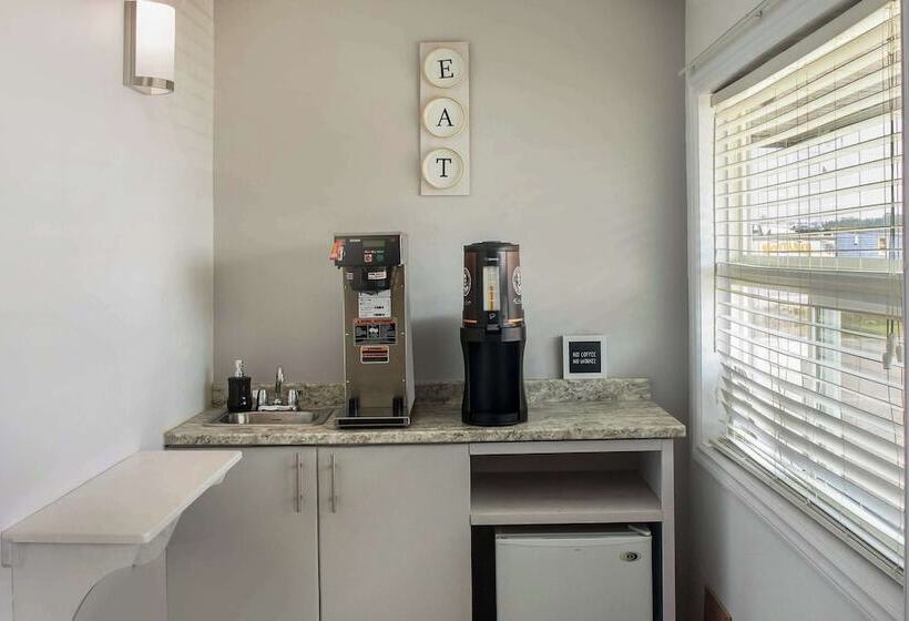 Motel Canadas Best Value Inn Fort St. John