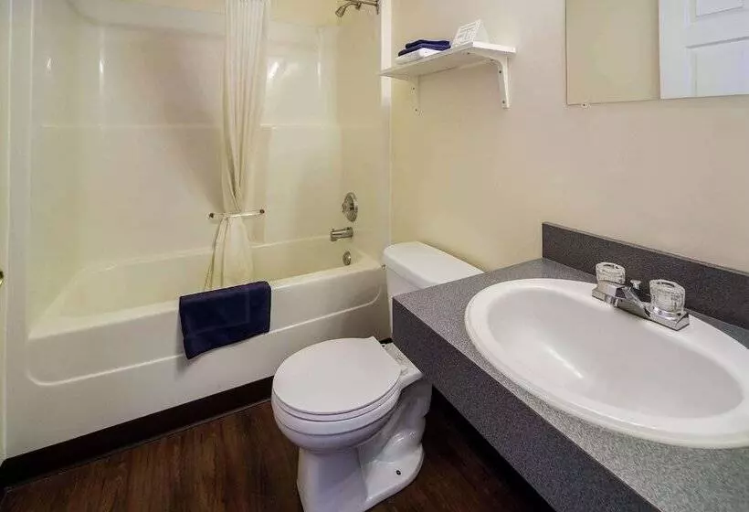 モーテル Canadas Best Value Inn Fort St. John