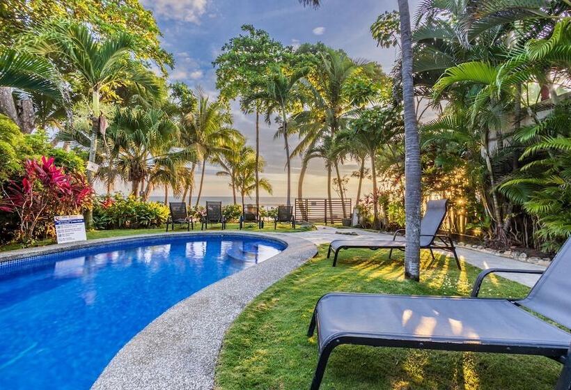 Ola Bonita Beachfront Apart