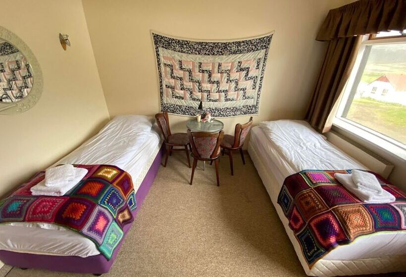 پانسیون Breidavik