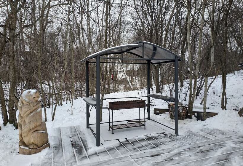 펜션 Medvezhiy Ugol