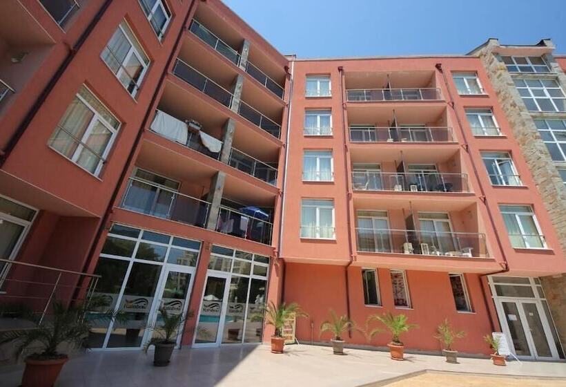 Rainbow 2   Menada Apartments