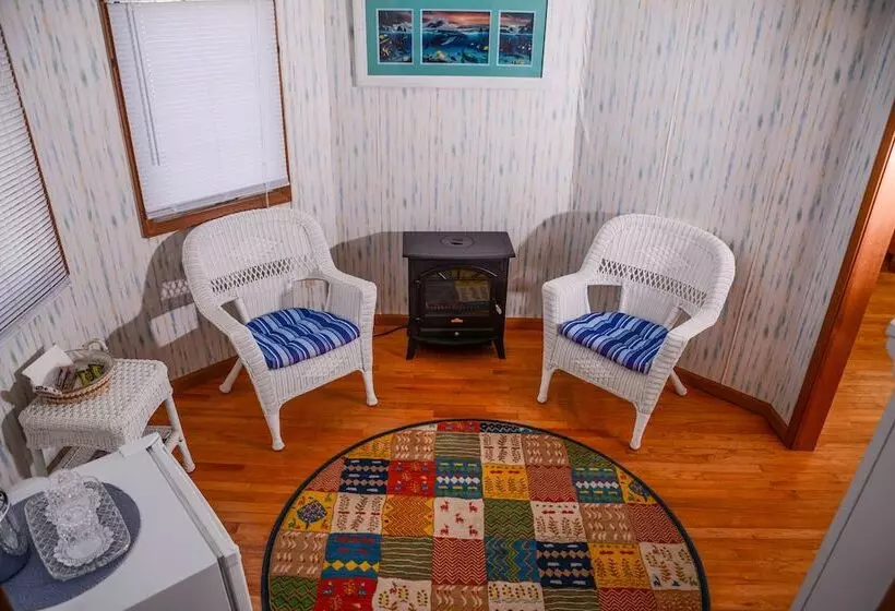 Aamiaismajoitus (B&B) Captain S Cottage