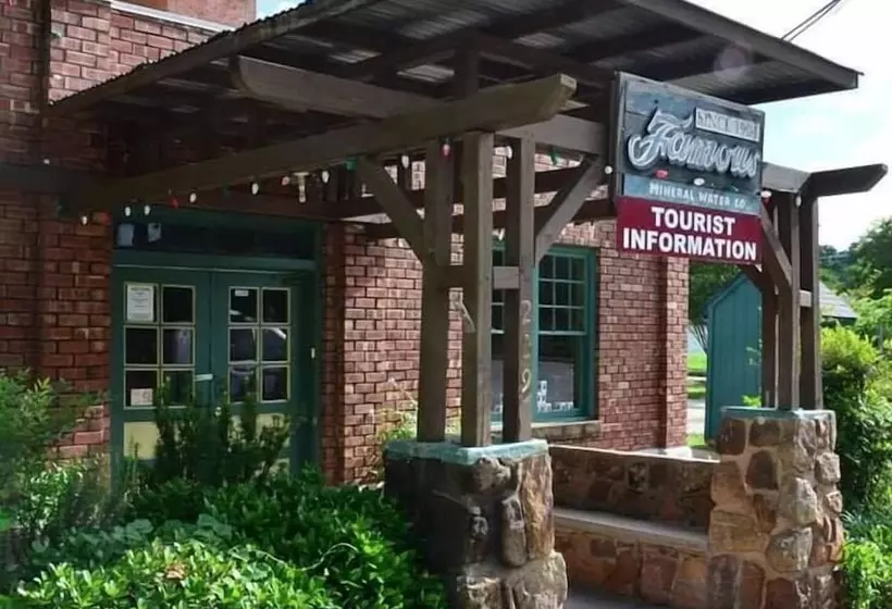 Aamiaismajoitus (B&B) Magpie Inn