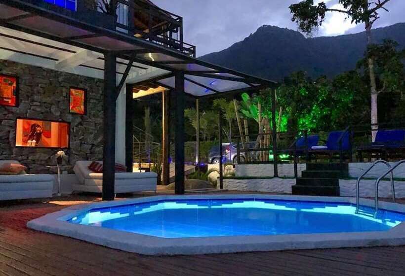 Cetro Hotel Boutique