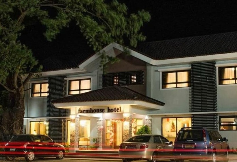 Farmhouse Hotel & Cafe