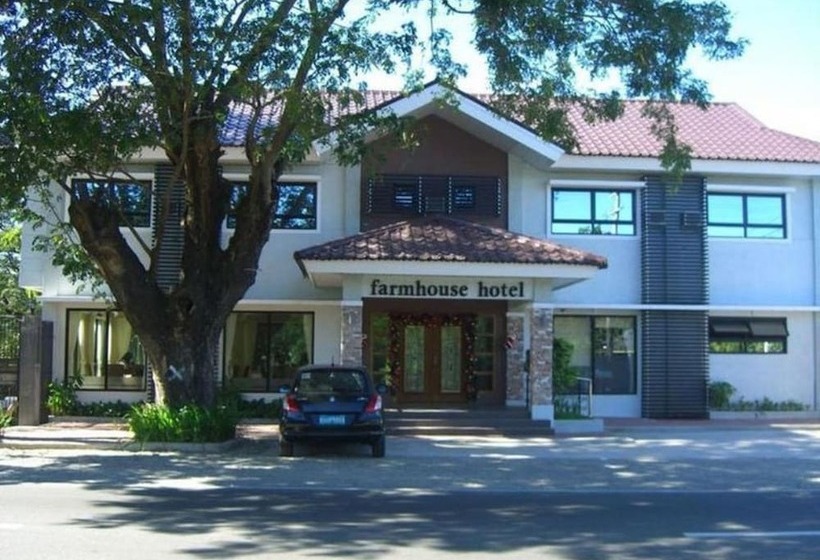 Farmhouse Hotel & Cafe