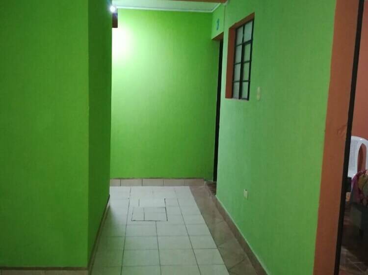 مسافرخانه Monte Real