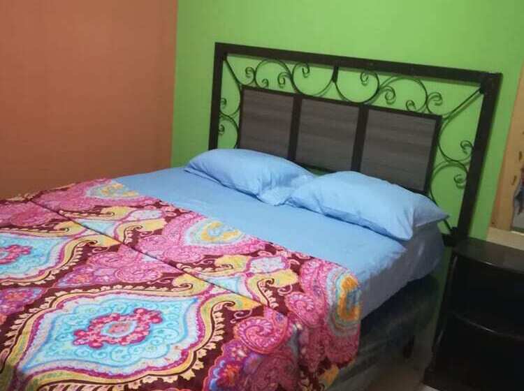 مسافرخانه Monte Real