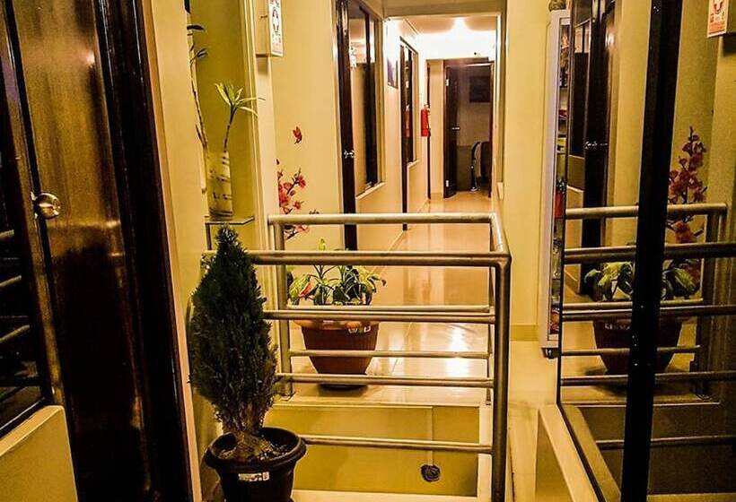 Отель Buenas Noches