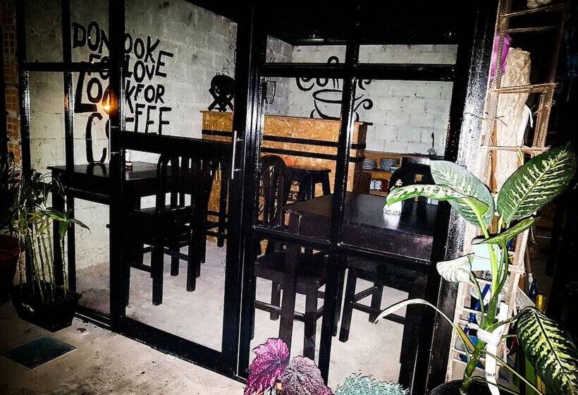 Отель Buenas Noches