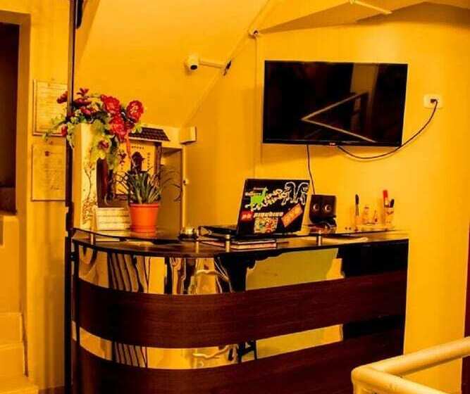 Отель Buenas Noches