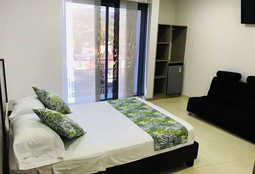 ホテル Casa Blanca Villeta