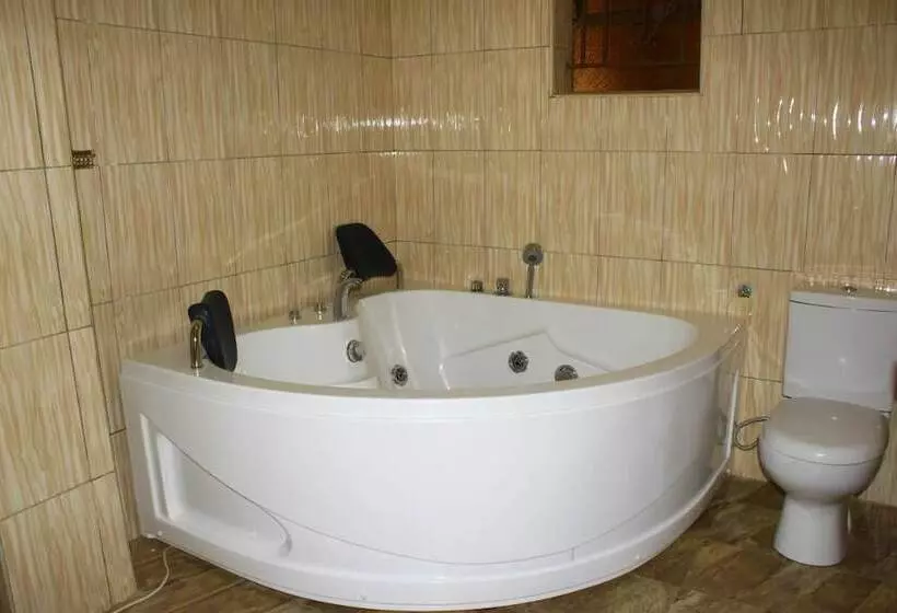 هتل Fort Breeze