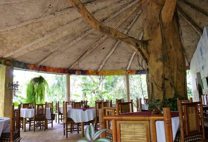 هتل Takalik Maya Eco Lodge