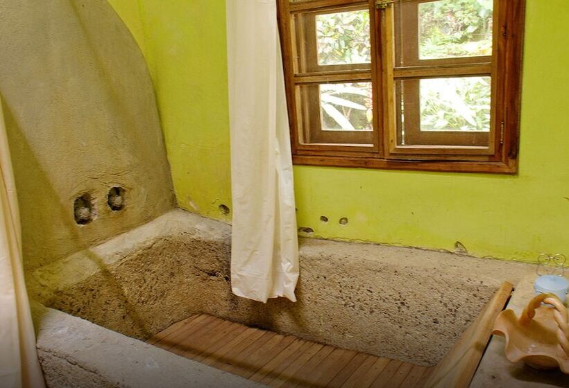 هتل Takalik Maya Eco Lodge