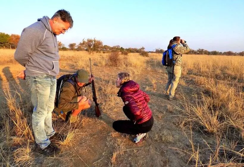ホテル Thorn Tree Bush Camp