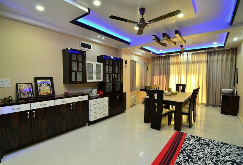 Hotel Tulip Residency