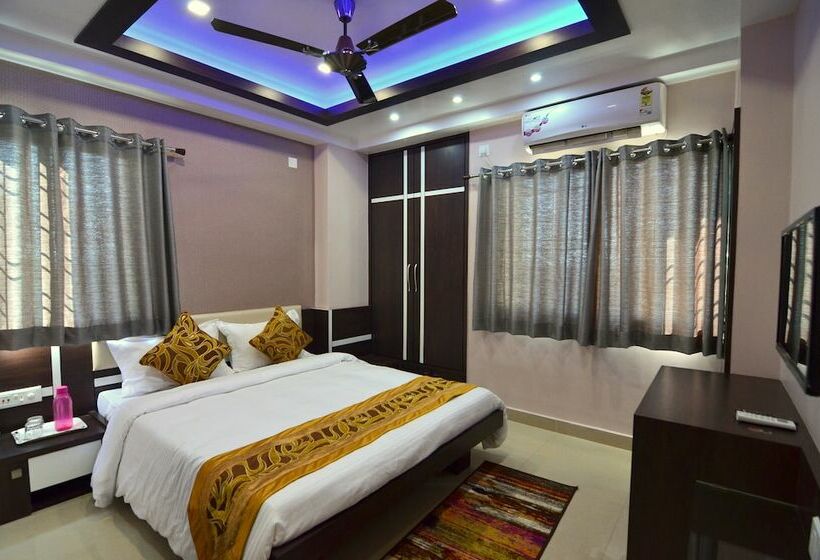 Hotel Tulip Residency