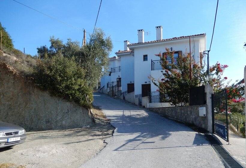 بنسيون Argo Mythos