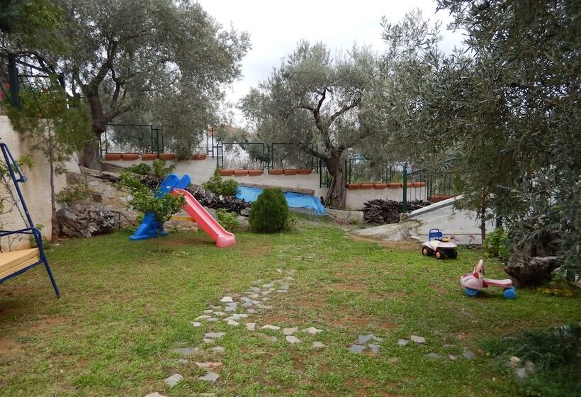 بنسيون Argo Mythos