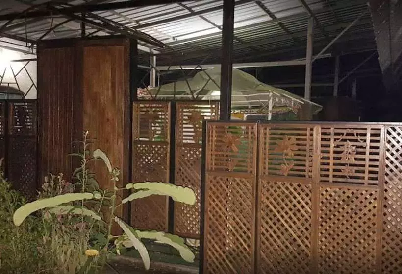 Majatalo Baan Aunjai Homestay