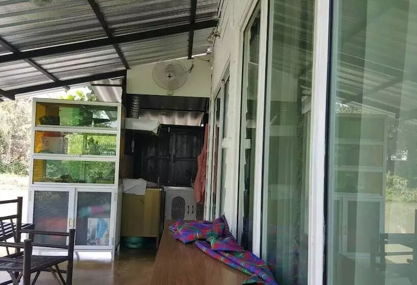 Majatalo Baan Aunjai Homestay