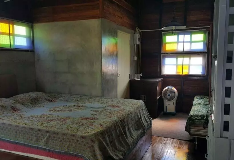 Majatalo Baan Aunjai Homestay