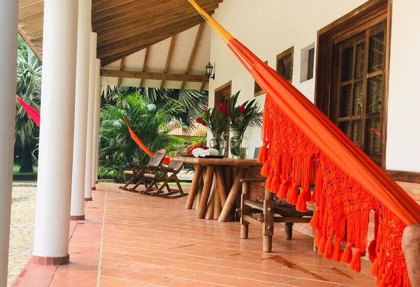 پانسیون Equilibrio