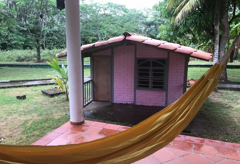 پانسیون Equilibrio