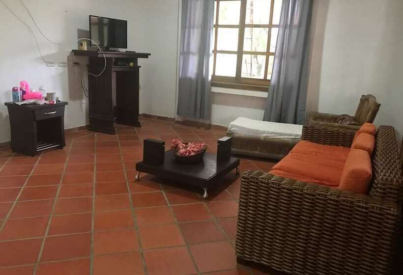 پانسیون Equilibrio