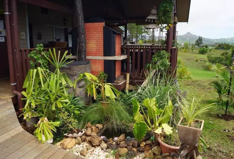 پانسیون Le Gite Du Koniambo