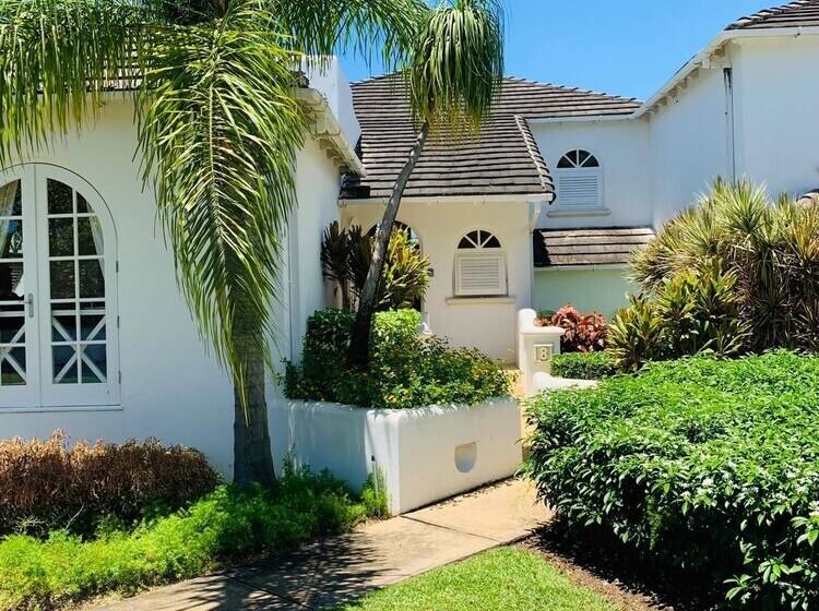 استراحتگاه Royal Villa By Island Villas