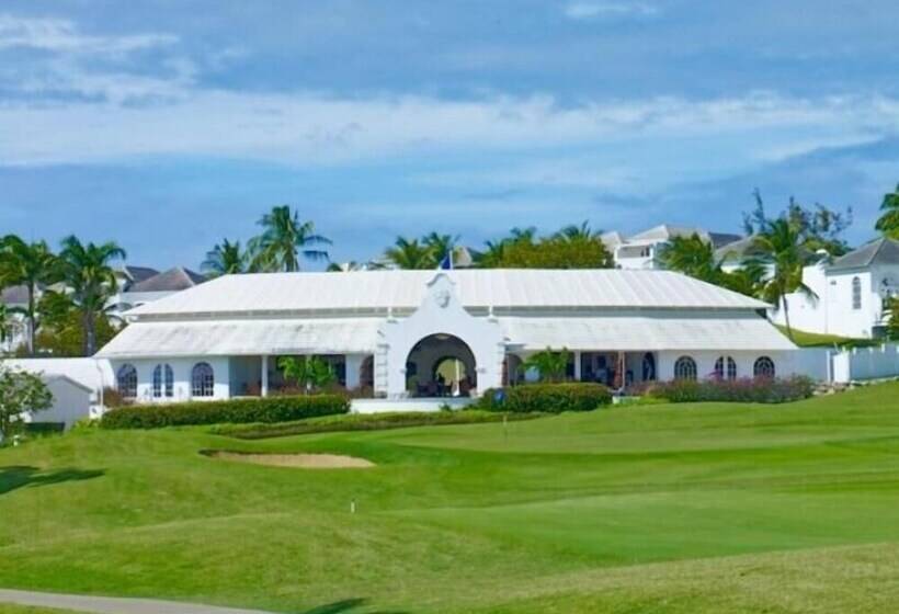 استراحتگاه Royal Villa By Island Villas