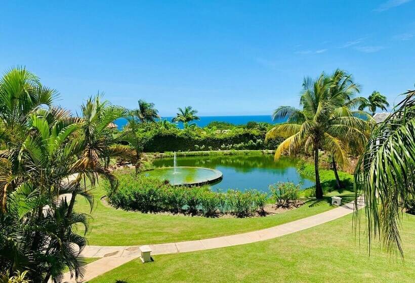 استراحتگاه Royal Villa By Island Villas