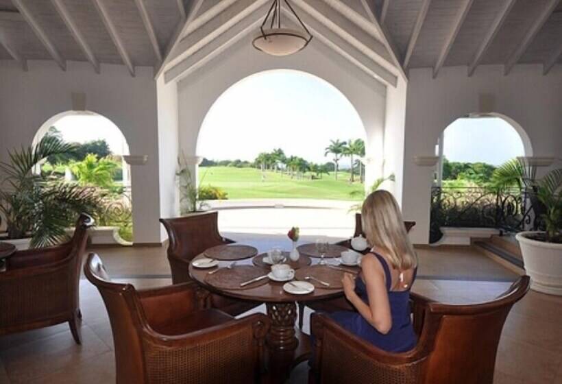 استراحتگاه Royal Villa By Island Villas