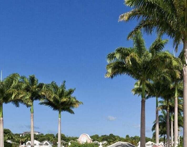 استراحتگاه Royal Villa By Island Villas