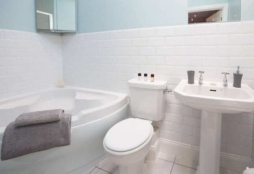 The Tynemouth Cottage