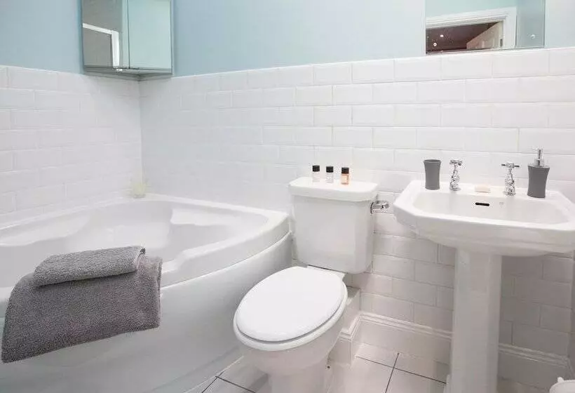 The Tynemouth Cottage