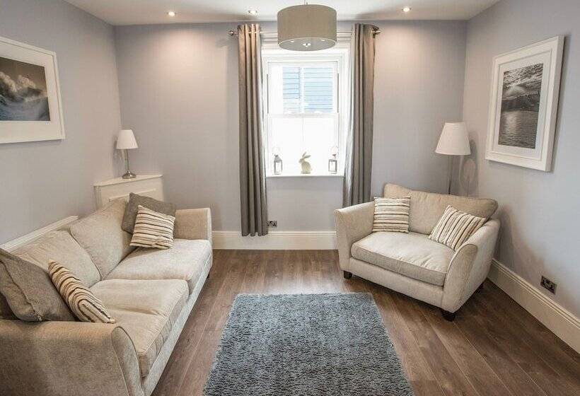 The Tynemouth Cottage