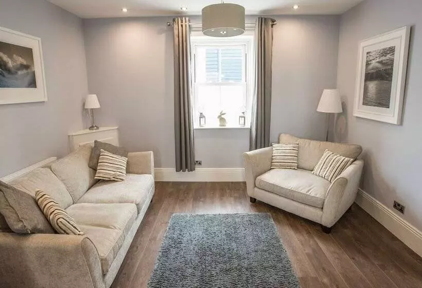 The Tynemouth Cottage