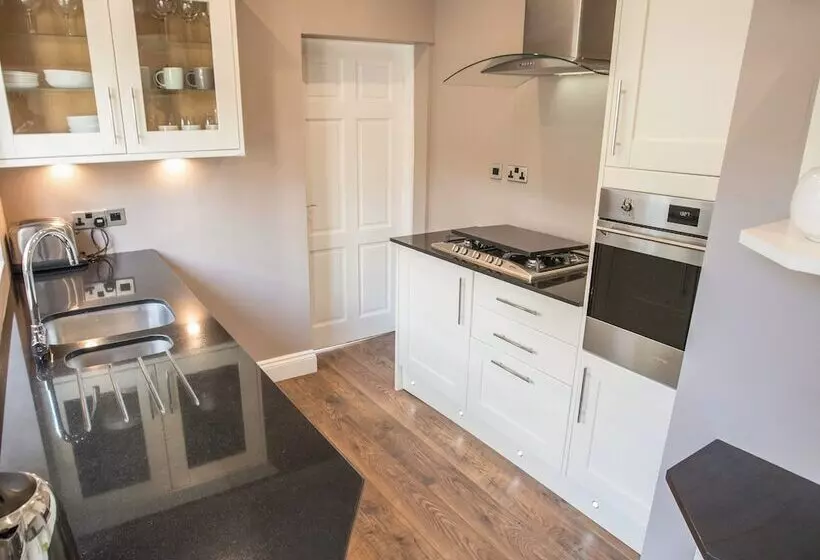 The Tynemouth Cottage