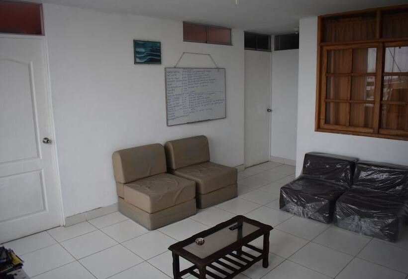 فندق صغير My Surf Camp Peru
