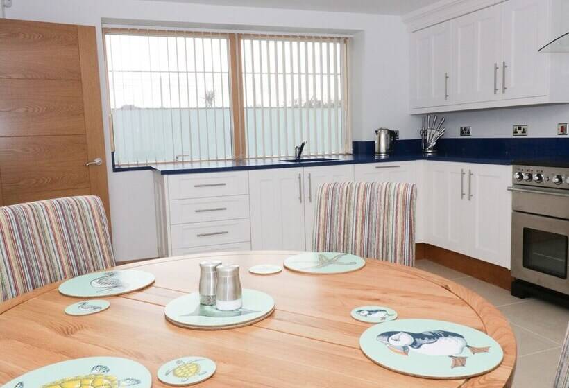 Beach House Apartment