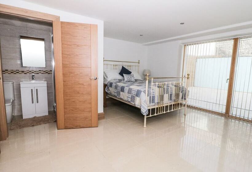 Beach House Apartment