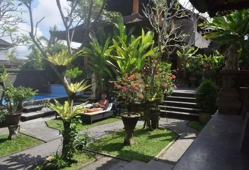 ベッドアンドブレックファースト Aura Bisma Ubud