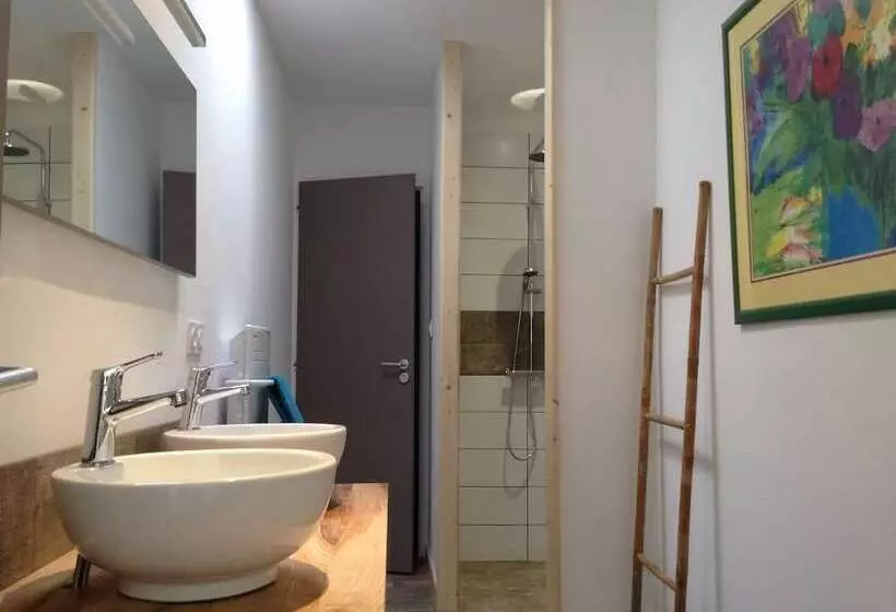 Aamiaismajoitus (B&B) Chambre D Hôtes La Grange D Aunis