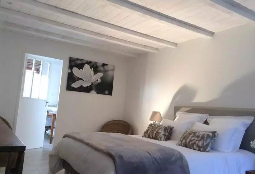 Aamiaismajoitus (B&B) Chambre D Hôtes La Grange D Aunis