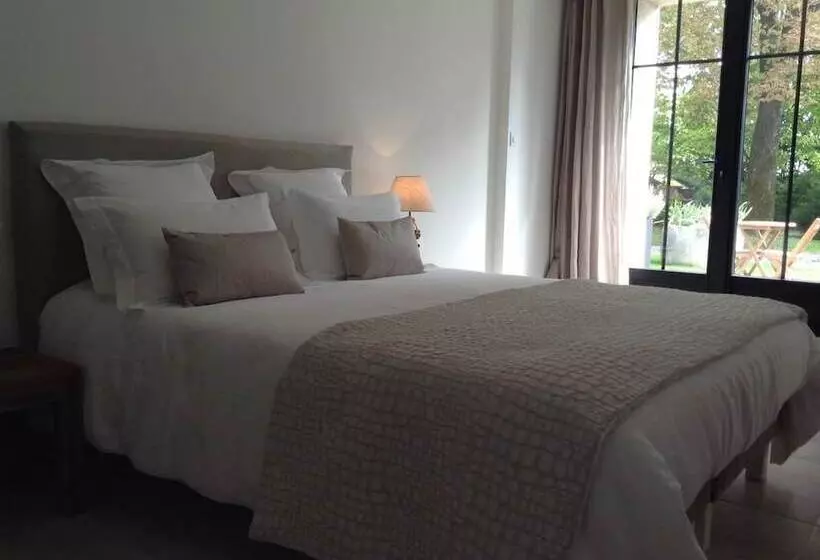 Aamiaismajoitus (B&B) Chambre D Hôtes La Grange D Aunis