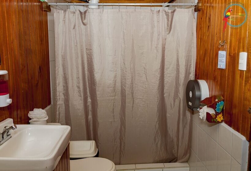 Cabaña Ara Macao Lodge